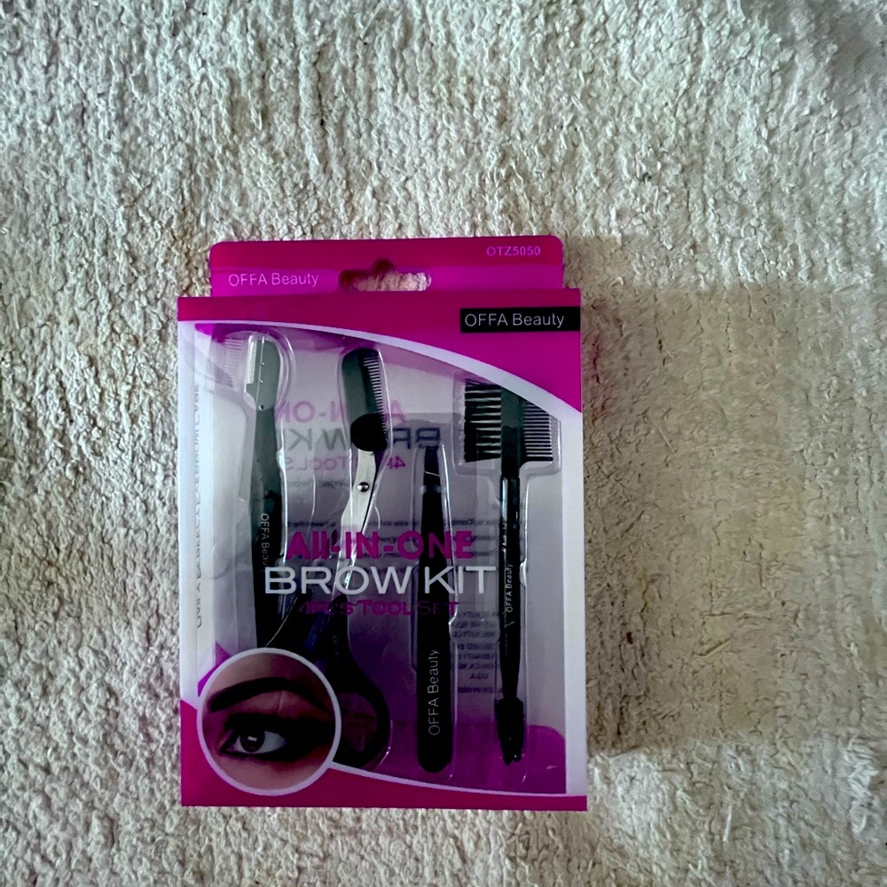🌼3for15$🌼 NWT New/Sealed Offa Beauty All-In-1 Four Piece BrowKit (MadeinU.S.A)